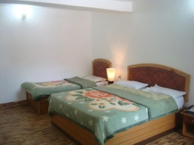 Hotel New Bharat Bhīm Tāl Extérieur photo